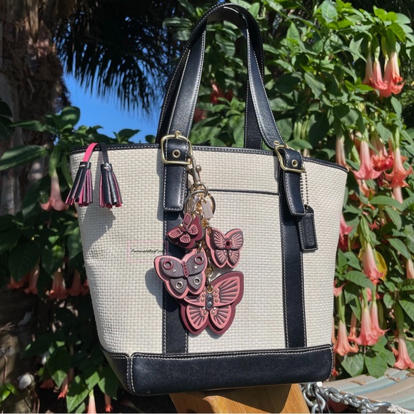 Coach Straw North South Summer Beach Tote 8908 & Pink Butterfly Bag Charm 1674 - Picture 1 of 17